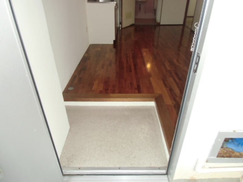 1LDK Apartment for Rent in Naha Kumoji, Okinawa - Thumbnail 3