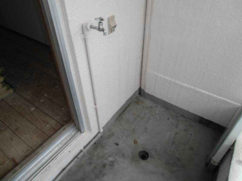 1LDK Apartment for Rent in Naha Kumoji, Okinawa - Thumbnail 2