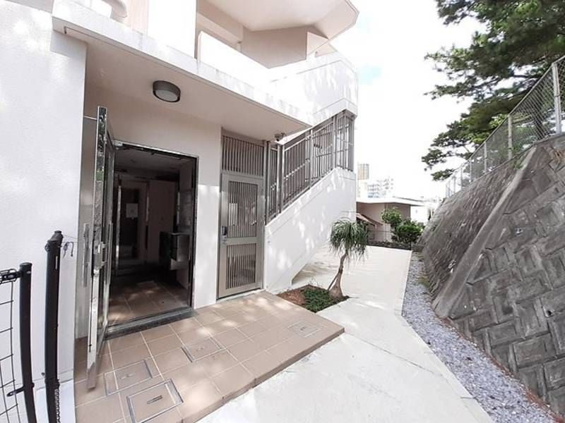 1DK Apartment for Rent in Shikina, Naha City, Okinawa - Thumbnail 3