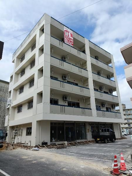 New 2025 3LDK Apartment for Rent in Okinawa City's Misato Area - Main Image