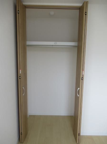 2LDK Apartment for Rent in Yomitan Village, Okinawa - Thumbnail 4