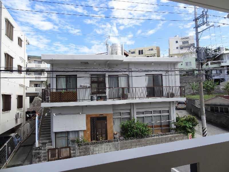 2LDK Apartment for Rent in Urasoe, Okinawa - 52.2m² - Thumbnail 3