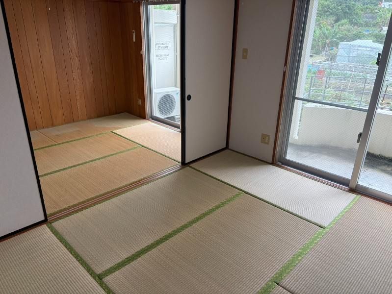 3DK Apartment for Rent in Tomigusuku, Okinawa - 50.4 sqm - Thumbnail 3