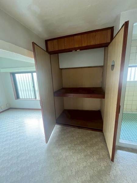 Marine Heights Kinjo 105 1R Apartment for Rent in Yonabaru, Okinawa - Thumbnail 3