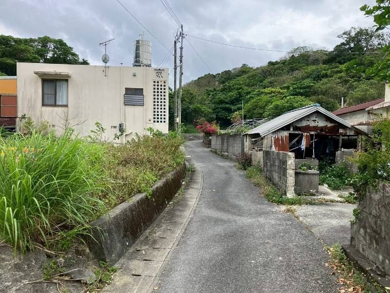139.6 sqm Residential Land for Sale in Nanjo City, Okinawa - Thumbnail 3