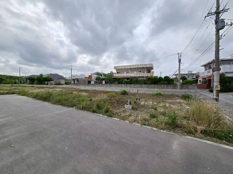 165 sqm Building Plot for Sale in Nishihara-cho, Okinawa - Thumbnail 2