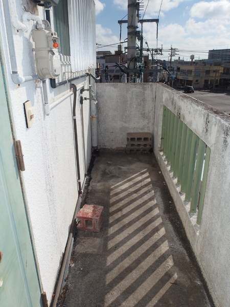 2DK Apartment for Rent in Itoman, Okinawa - 38sqm - Thumbnail 3
