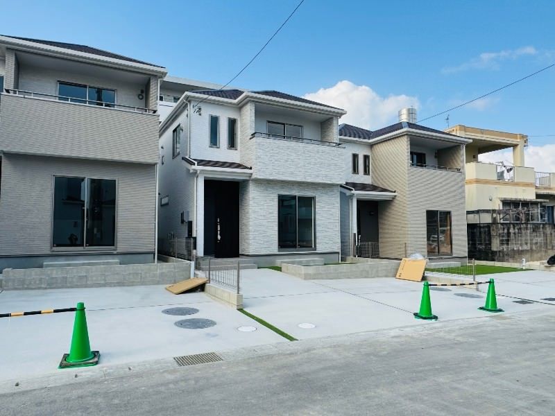 New 3LDK Wooden House for Sale in Shioya, Uruma City, Okinawa - Thumbnail 2