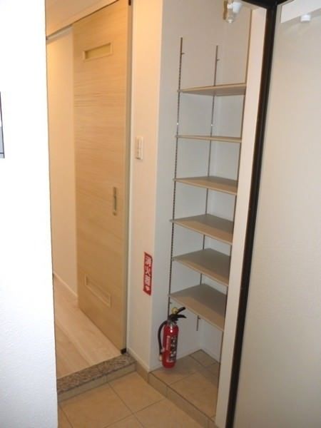 1R Apartment for Rent in Naha City, Okinawa - No Deposit - Thumbnail 2