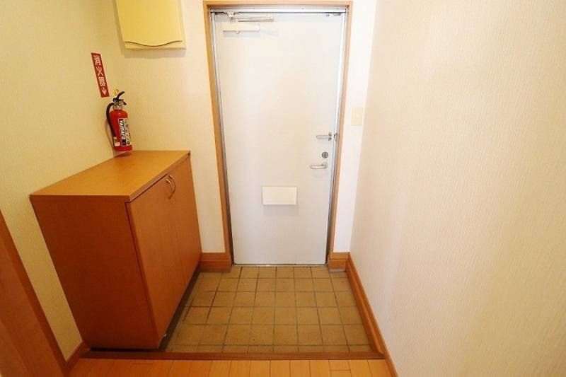 1LDK Apartment for Rent in Ganeko, Ginowan City, Okinawa - Thumbnail 4