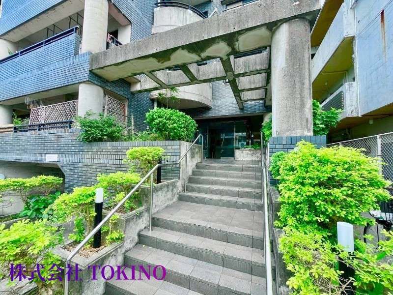 Courte Village Yamashitacho 3LDK Apartment for Sale in Naha - Thumbnail 4