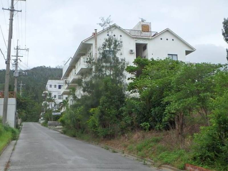 Prince Florence Apartment for Rent in Onna Village, Okinawa - Thumbnail 2
