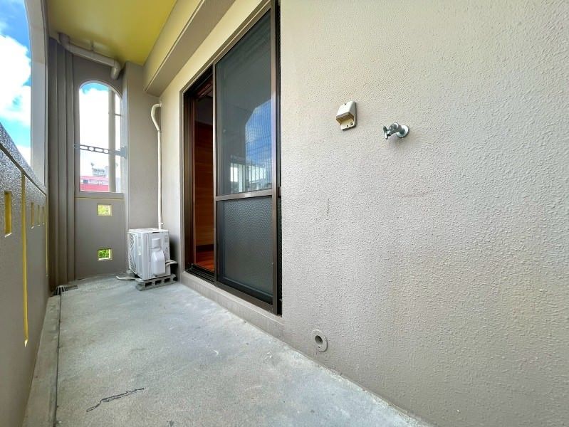 1R Apartment for Rent in Uehara, Nishihara, Okinawa | 34 sqm - Thumbnail 4