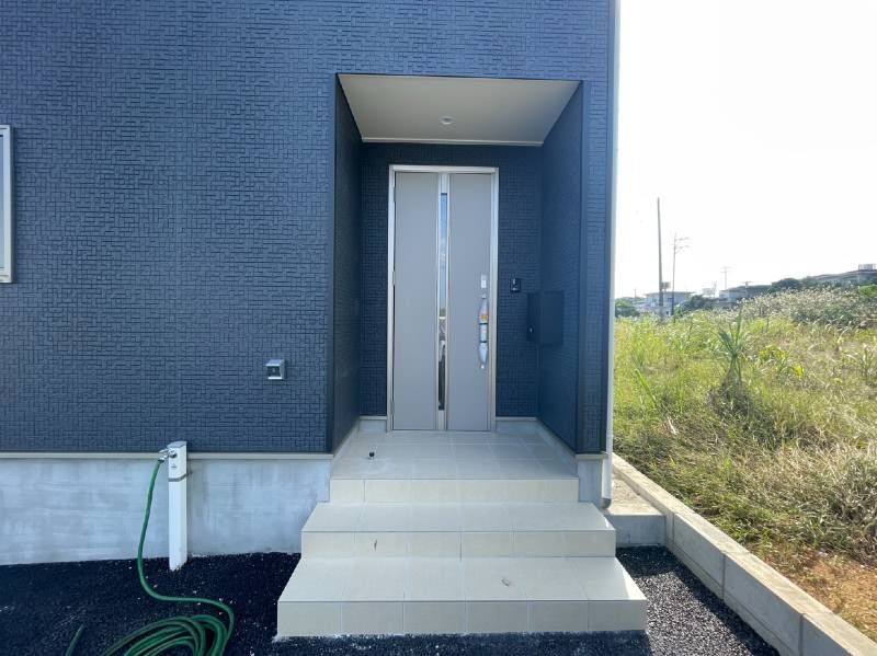 New 4LDK House with Garden in Uruma City, Okinawa - Thumbnail 4