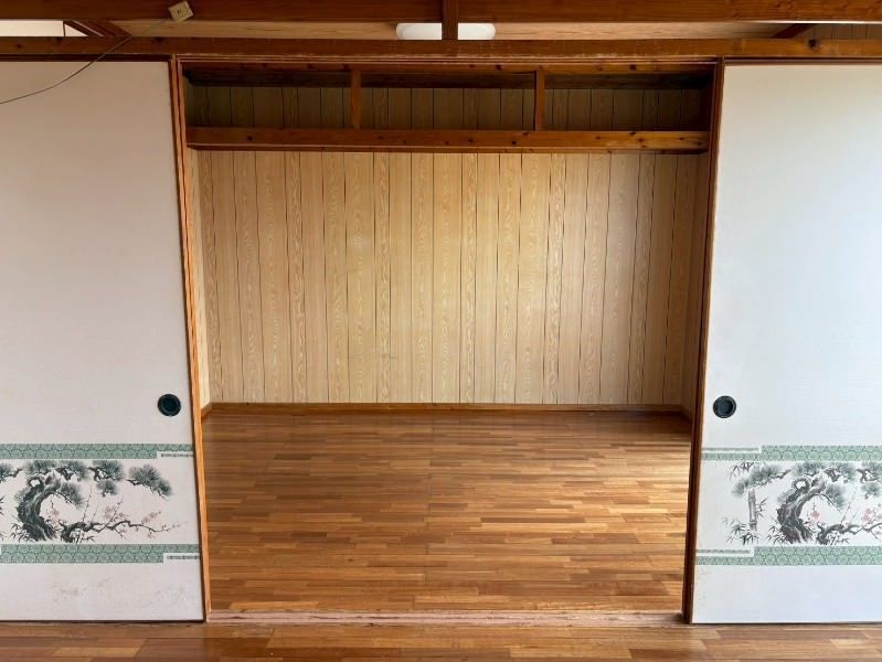 Maruyu-sō 2K Apartment for Rent in Urasoe, Okinawa - Thumbnail 4