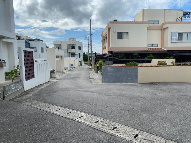 4LDK Reinforced Concrete House for Sale in Uruma, Okinawa - Thumbnail 3