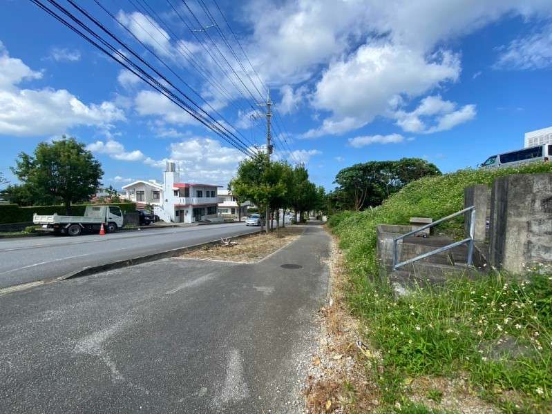4LDK Reinforced Concrete House for Sale in Uruma, Okinawa - Thumbnail 2