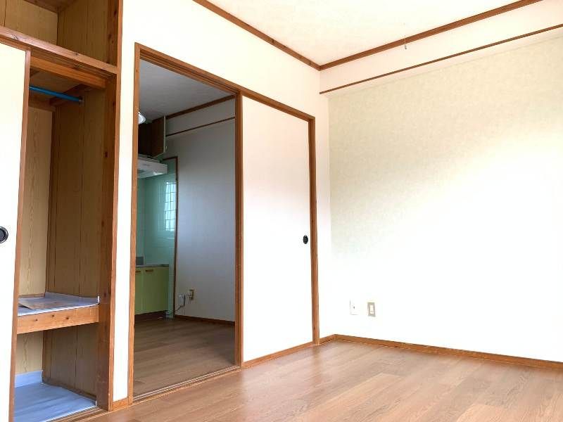 1K Apartment for Rent in Ginowan City, Okinawa - 22.68 sqm - Thumbnail 3