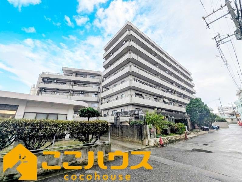 Renovated 3LDK Apartment with Ocean View in Naha, Okinawa - Thumbnail 2