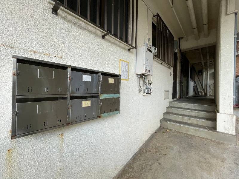 Flower Heights 2DK Apartment for Rent in Haebaru, Okinawa - Thumbnail 3