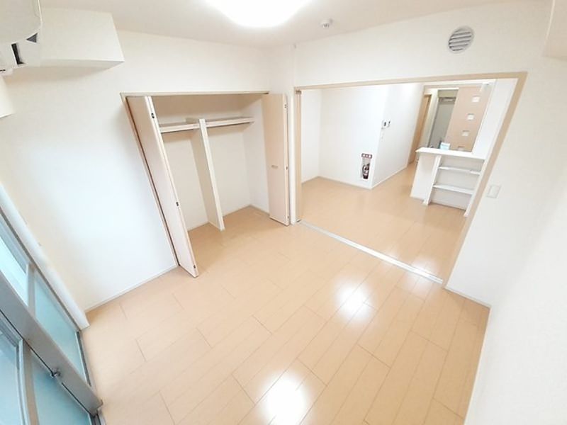 1LDK Apartment for Rent in Tomari, Naha, Okinawa - Thumbnail 4