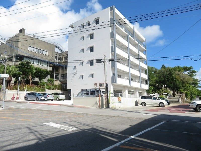New 3DK Apartment for Rent in Kin Town, Okinawa - Thumbnail 2