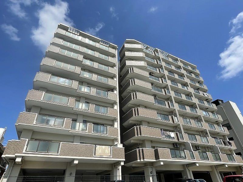 3LDK Condominium in Urasoe City, Okinawa - 66.72 sqm - Thumbnail 2