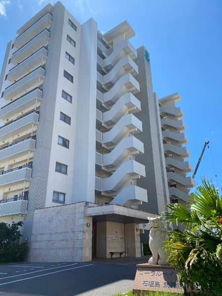 2LDK Oceanfront Condominium in Ishigaki City, Okinawa - Thumbnail 2