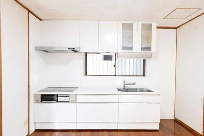 7LDK House for Sale in Ozato Oshiro, Nanjo City — Image 3, Nanjo, Okinawa