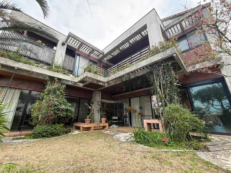 High-Grade 4LDK Detached House with Garden in Naha Omoromachi - Thumbnail 2