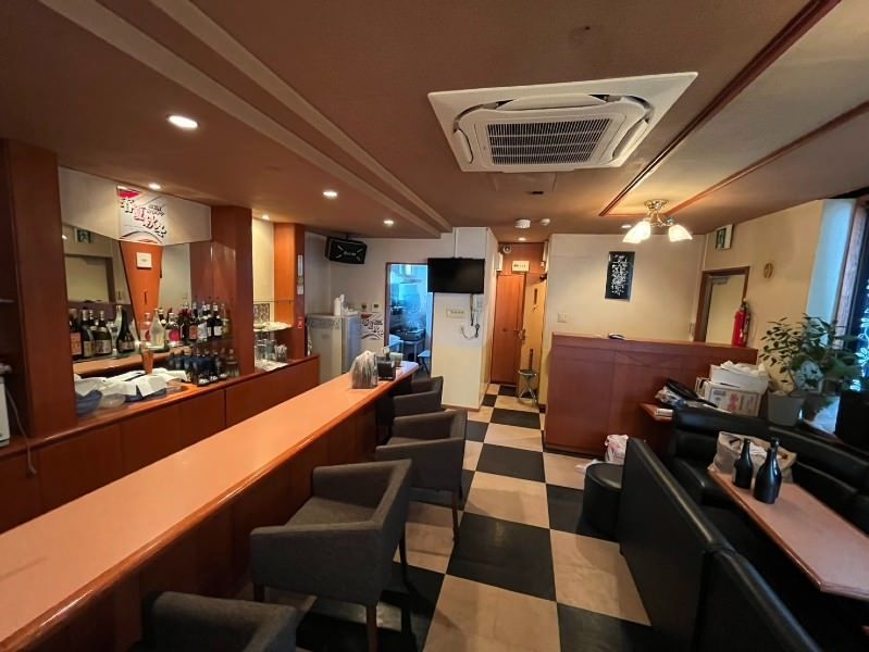 East Field Commercial Shop for Rent in Naha, Okinawa - Thumbnail 4