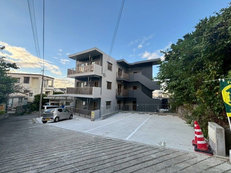 New 2LDK Apartment for Rent in Yonabaru, Okinawa - Thumbnail 3