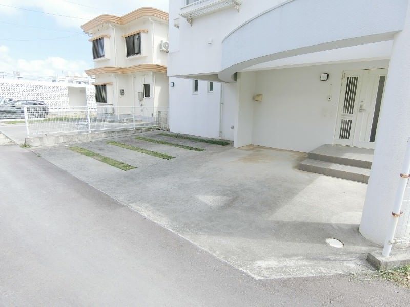 4LDK All-Electric House for Rent in Uruma City, Okinawa - Thumbnail 4