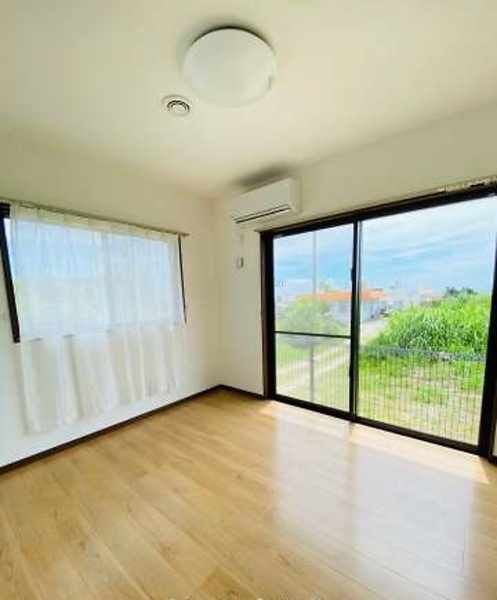 Pet-Friendly 3LDK House for Rent in Yomitan Village, Okinawa - Thumbnail 3