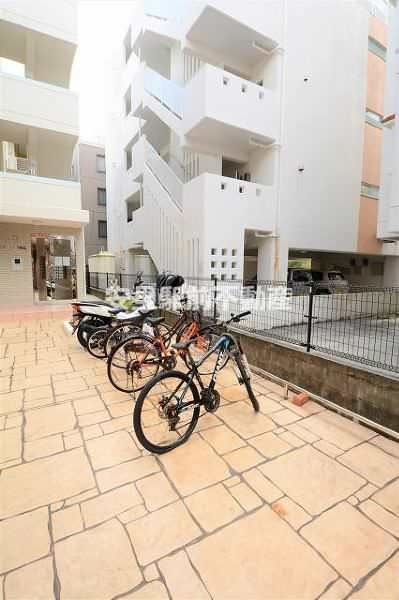 1K Apartment for Rent in Naha, Okinawa - La Mer Shintoshin - Thumbnail 2
