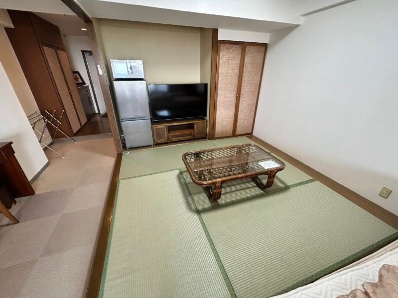 1LDK Ocean View Apartment for Rent in Onna Village, Okinawa - Thumbnail 3