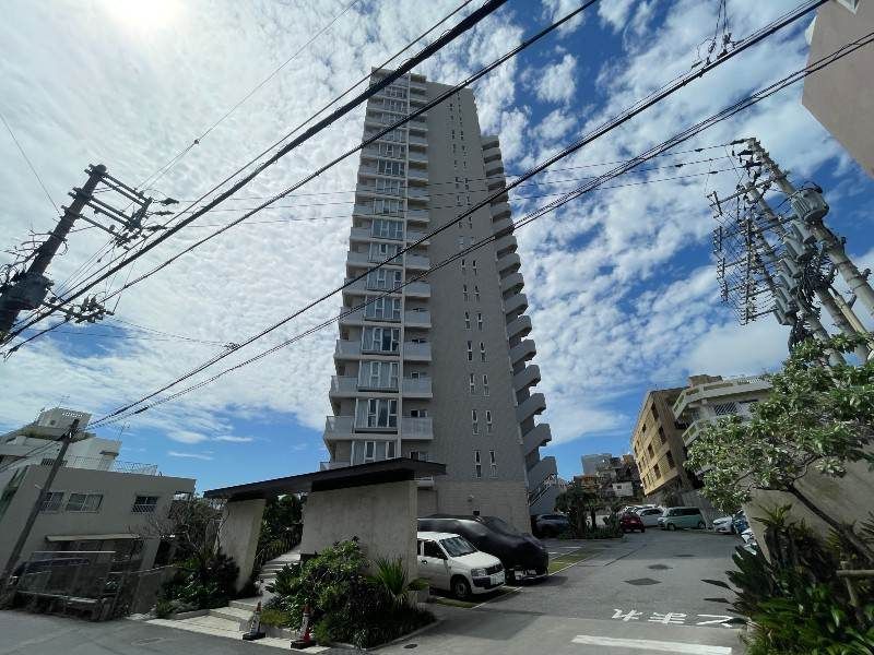 3LDK Apartment for Sale in Naha, Okinawa - 64.28 sqm - Thumbnail 3