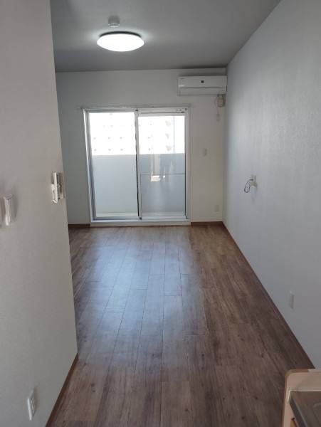 Modern 1R Apartment in Miyakojima with Free Internet & Auto-Lock - Thumbnail 2