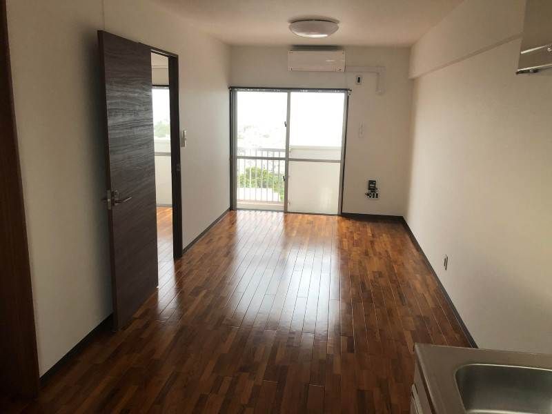1LDK Apartment for Rent in Tomigusuku City, Okinawa - Thumbnail 3