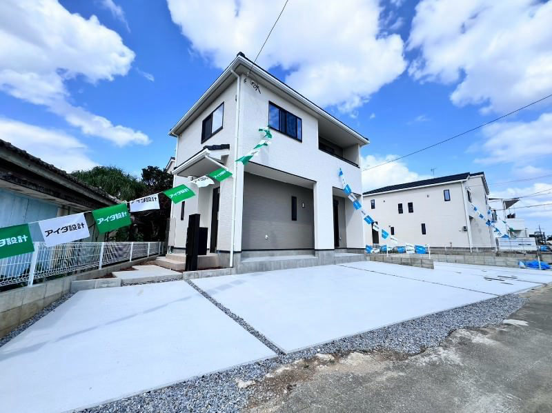Spacious 4LDK House in Okinawa City with Modern Amenities - Thumbnail 3