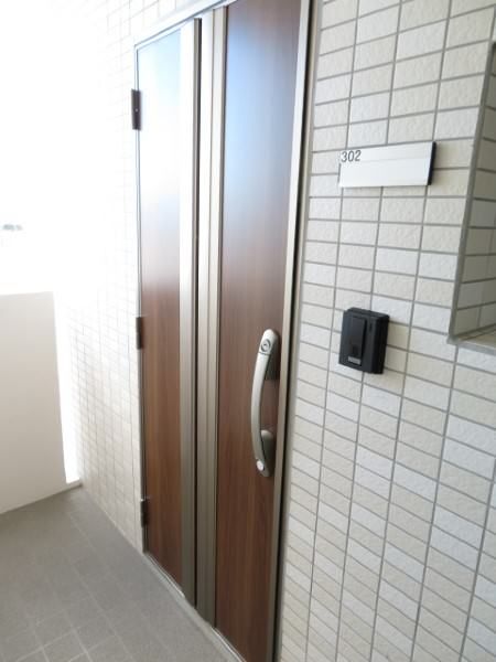 1LDK Designer Apartment in Uruma City, Okinawa - Thumbnail 4