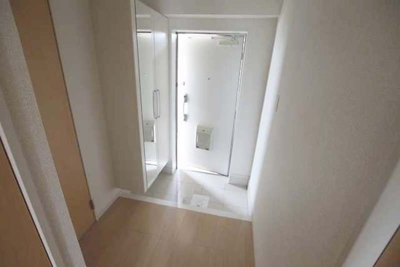 New 2026 Pet-Friendly 2LDK Apartment for Rent in Okinawa City - Thumbnail 3