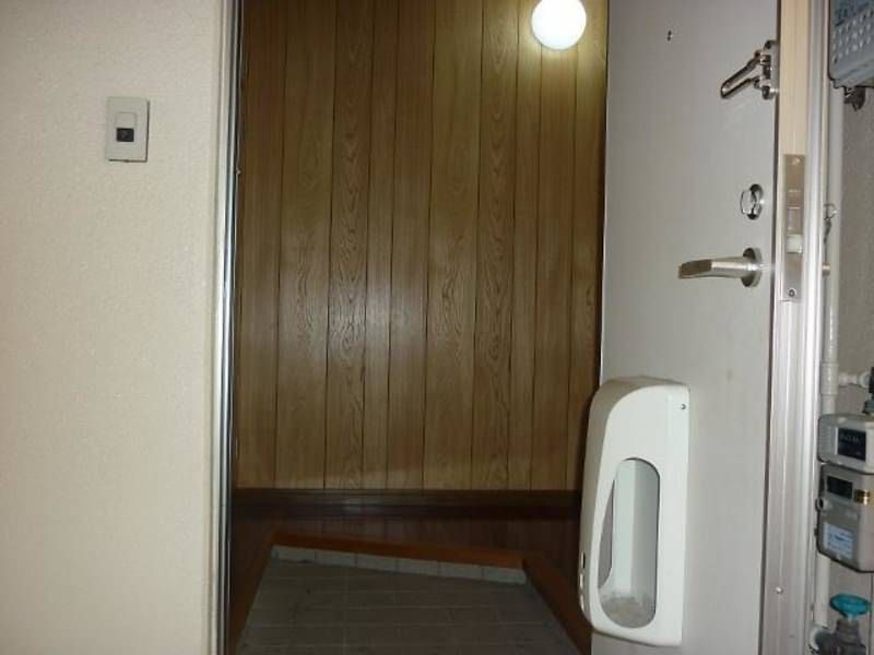 Sky Palace 2LDK Apartment for Rent in Tomigusuku, Okinawa - Thumbnail 3