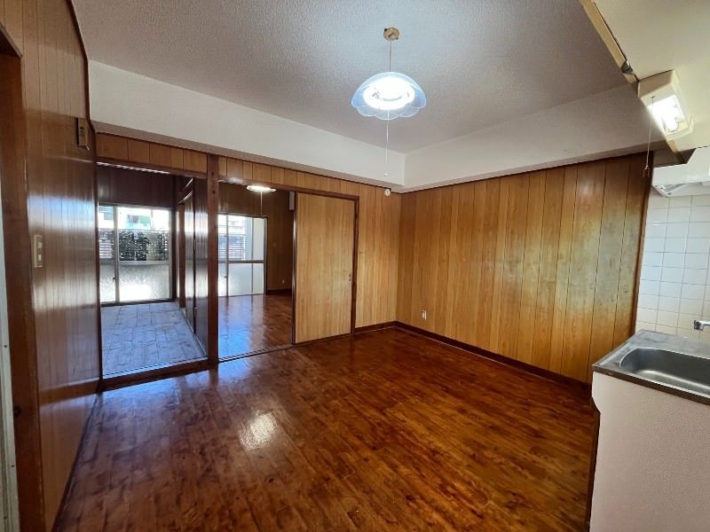 2DK Apartment for Rent in Nishihara Town, Okinawa - Thumbnail 2
