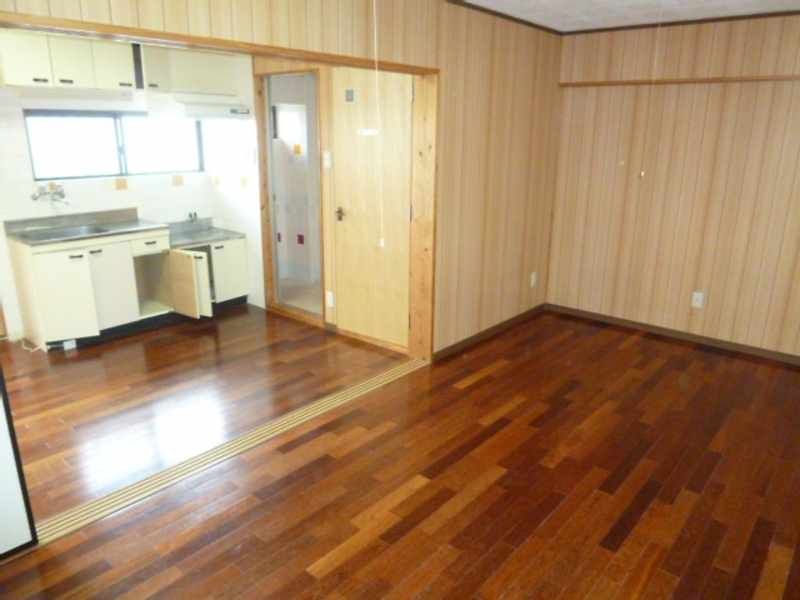 Maison Iso Second 1DK Apartment for Rent in Urasoe, Okinawa - Thumbnail 4