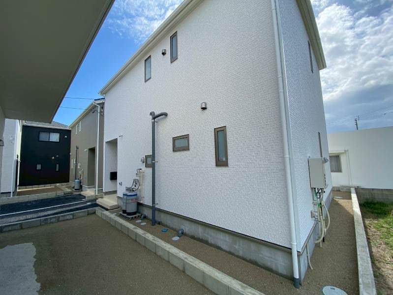 New 3LDK House for Sale in Uruma, Okinawa - 2026 Build - Thumbnail 4