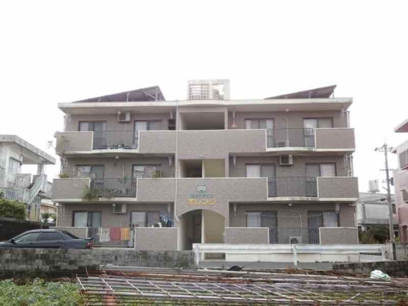 Pure Life Orange 2LDK Apartment for Rent in Urasoe, Okinawa - Thumbnail 3