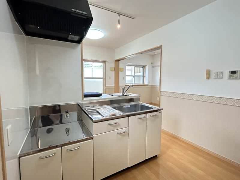 1LDK Apartment for Rent in Haebaru, Okinawa - Excel House II - Image 1