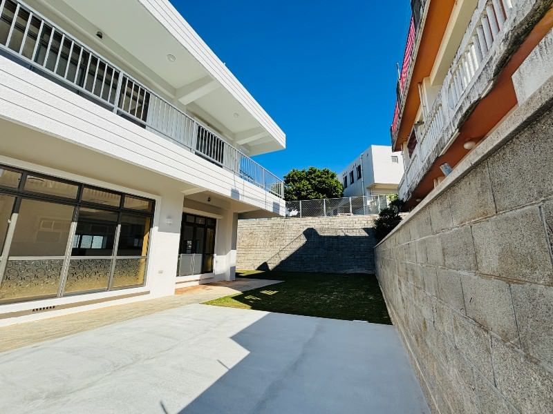 Fully Renovated 4LDK House with Garden & 4 Parking in Uruma, Okinawa - Thumbnail 2