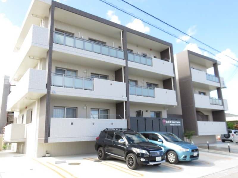 Modern 2LDK Designer Apartment for Rent in Tomigusuku, Okinawa - Thumbnail 4